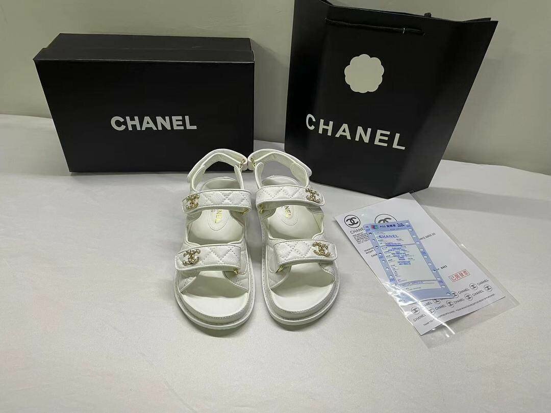 Ladies sandals