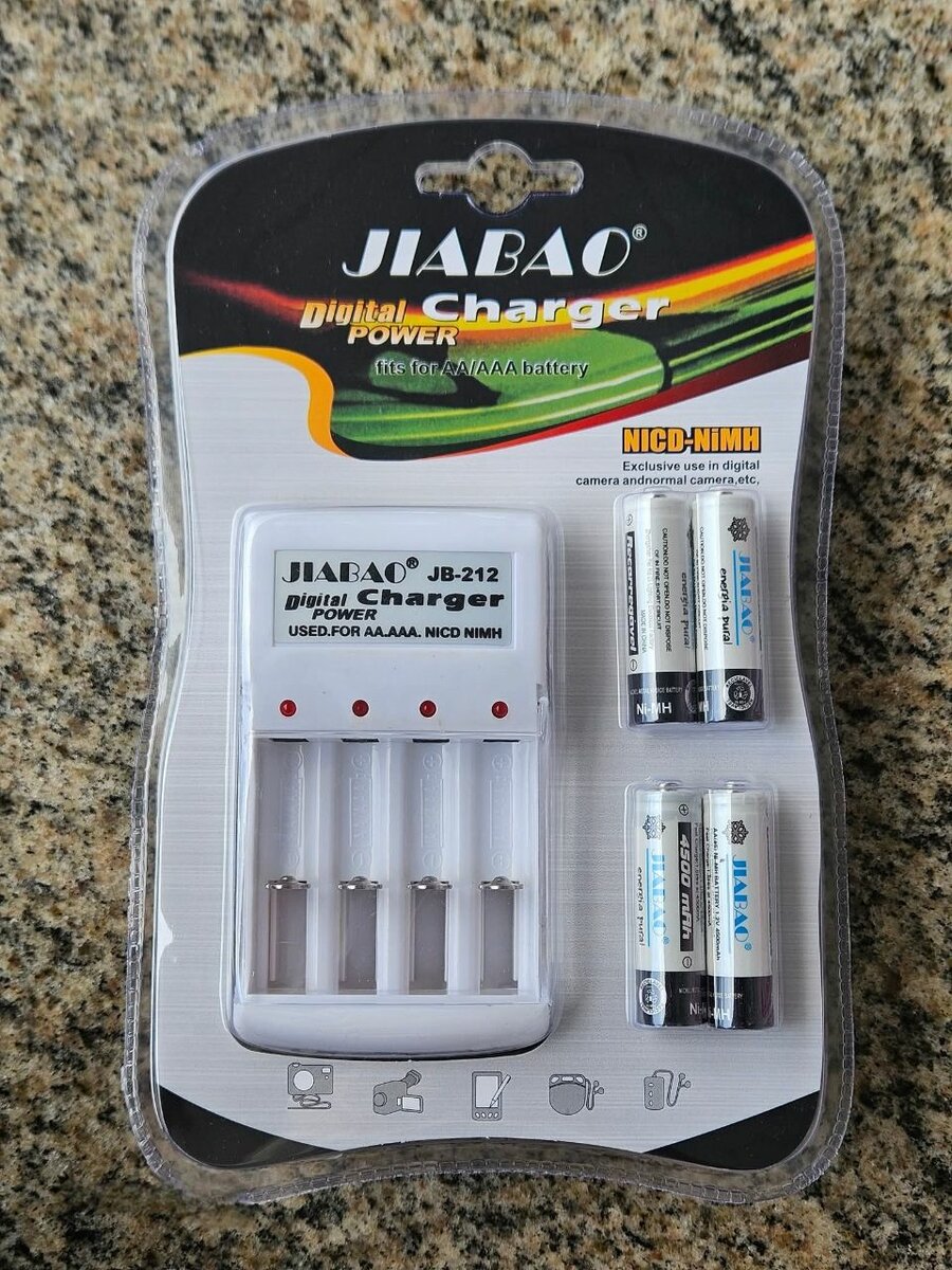 Chargeur batterie AA/AAA Jiabao
