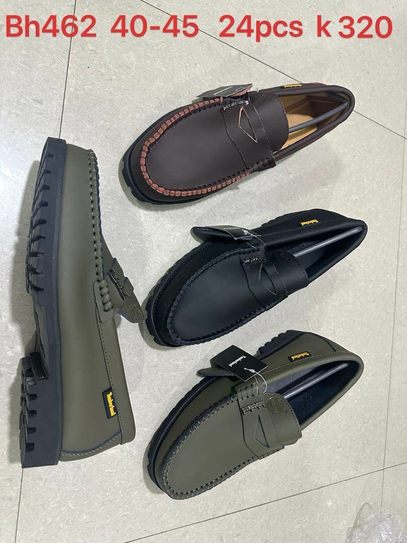 casual shoes