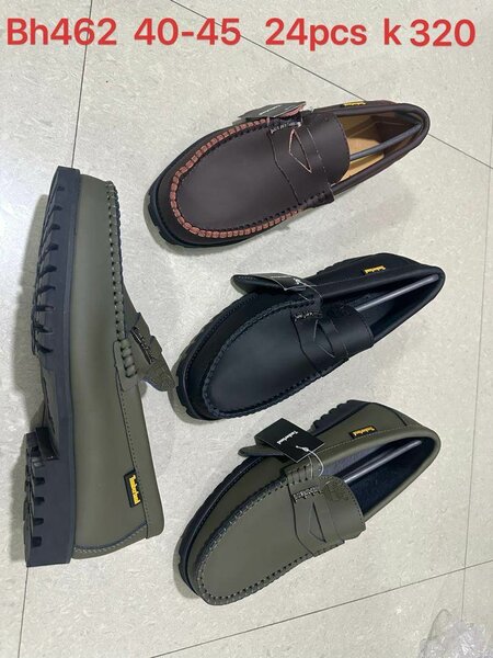 casual shoes