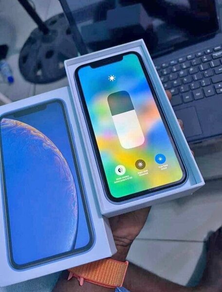 iPhone XR Bleu Neuf Débloqué