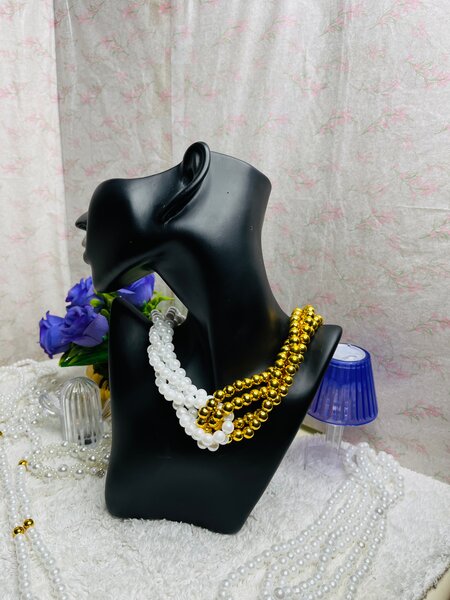 Collier Chic Perles Blanches et Dorées