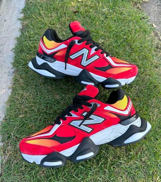NEW BALANCE 9060