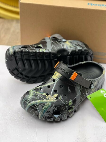 CROCS