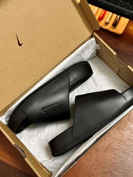 Nike Calm