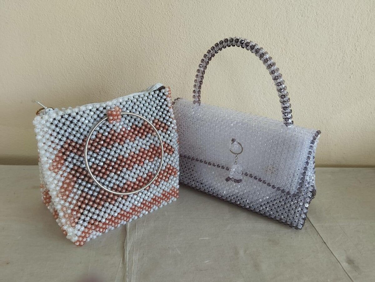 Sacs à main perlés élégants