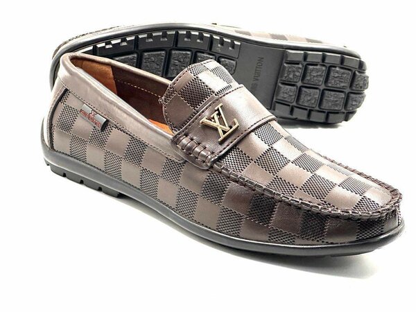 Solid branded shoes