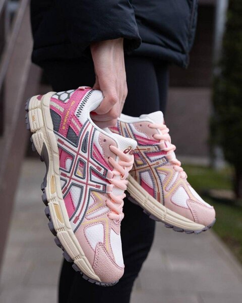 Baskets de course roses pour femmes