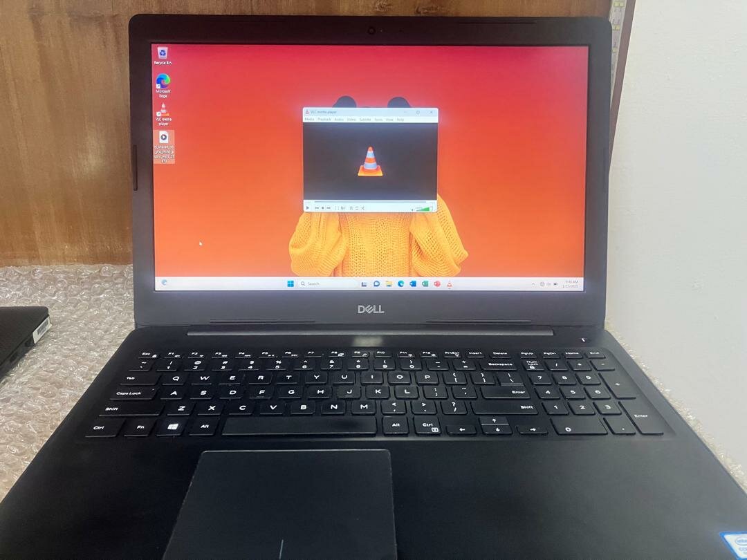 Dell Latitude 3590