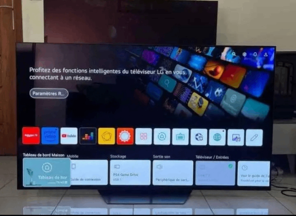 Téléviseur OLED 4K HDR 55"