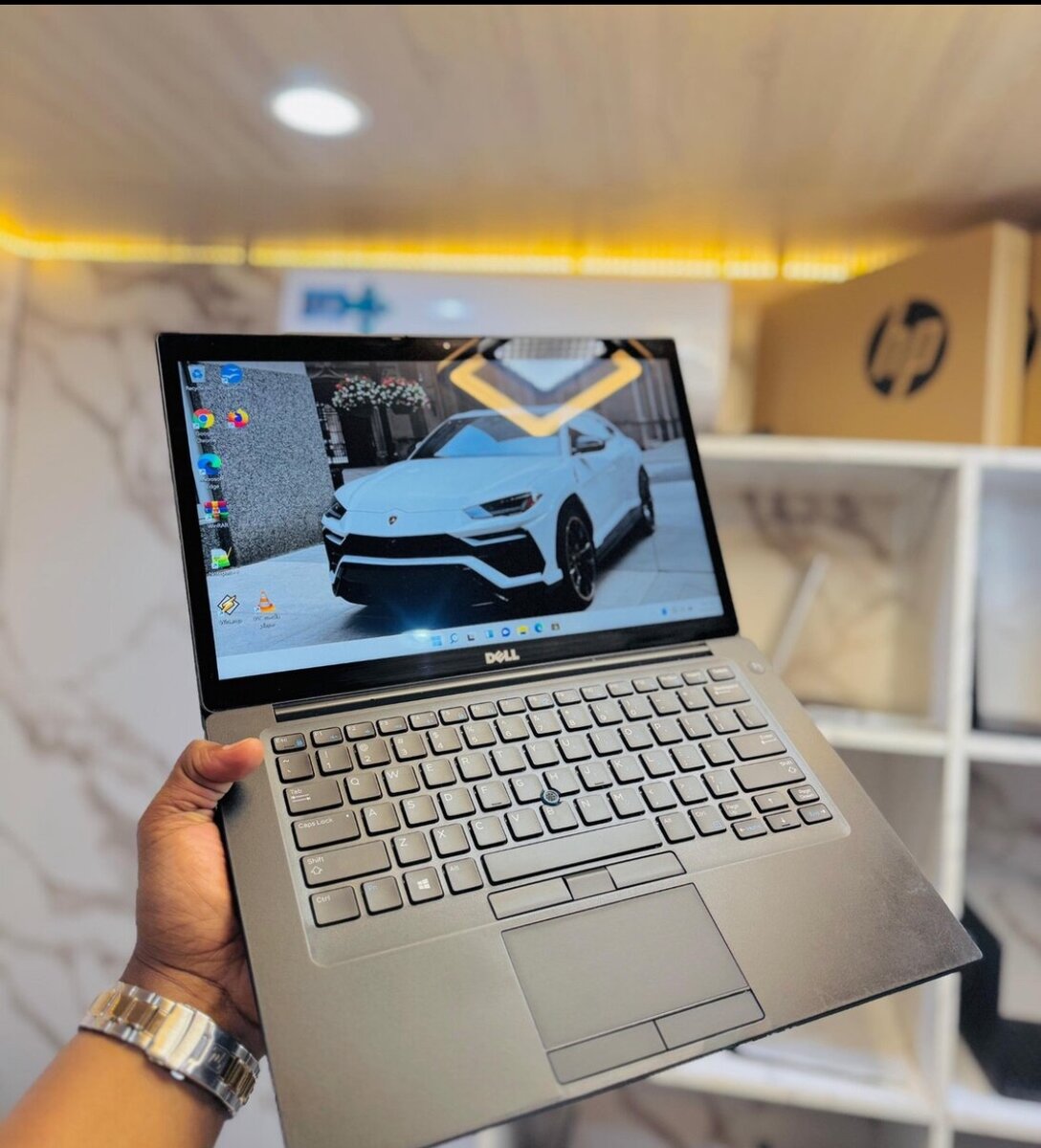 DELL LATITUDE E7390