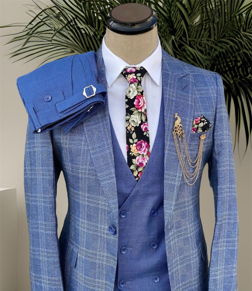 Suit bleu