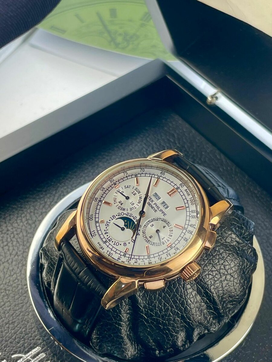 Montre patek Phillippe cuir