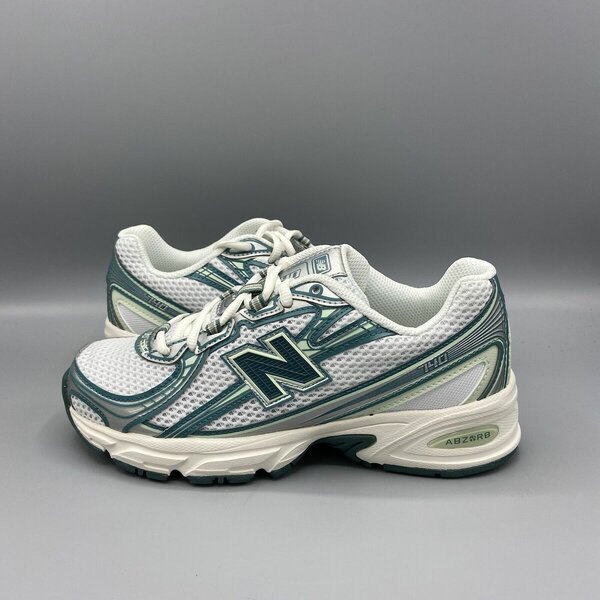 New balance 740