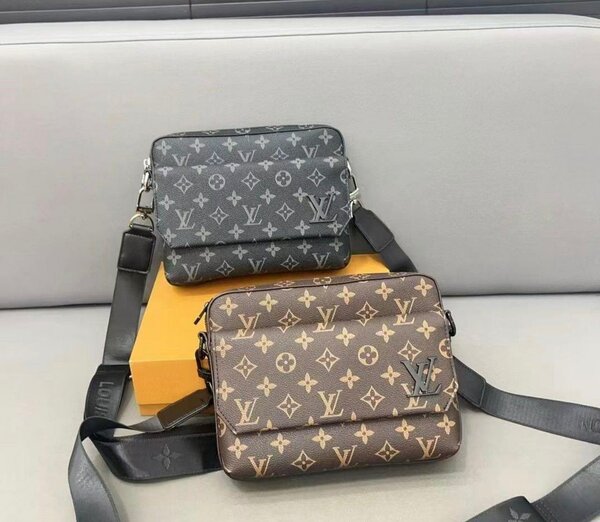 Sacoche louis Vuitton
