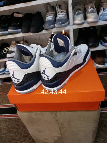 NIKE AIR JORDAN 3
