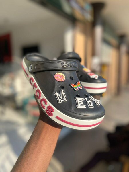 Bayaband crocs