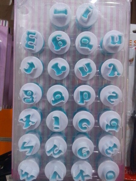 Alphabet cutter