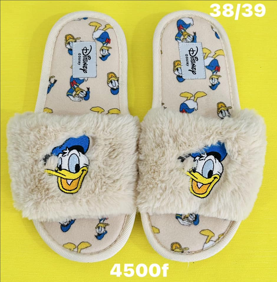 Chaussons pour garder vos pieds propres et bien au chaud à la maison