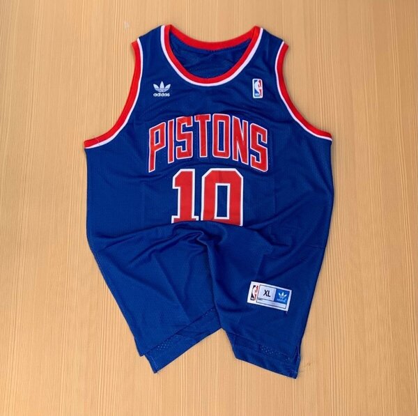 NBA tops /Armless