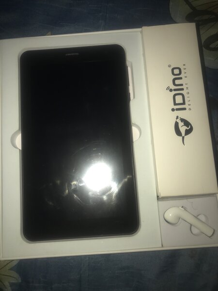 Tablette idino i80