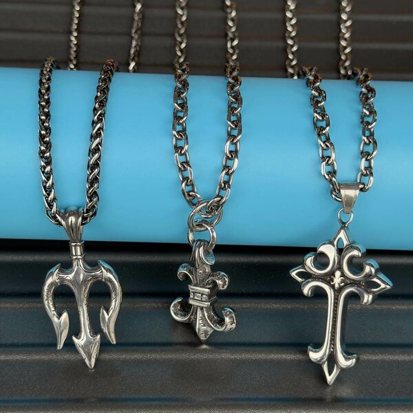 Bold outstanding mens chain
