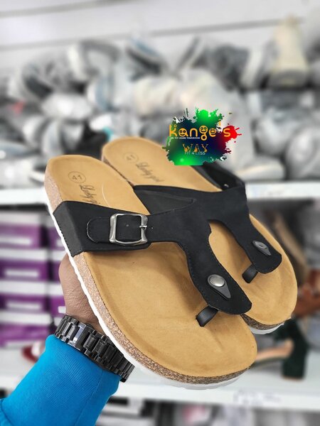 Ladies slippers