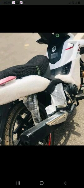 Scooter moderne blanc
