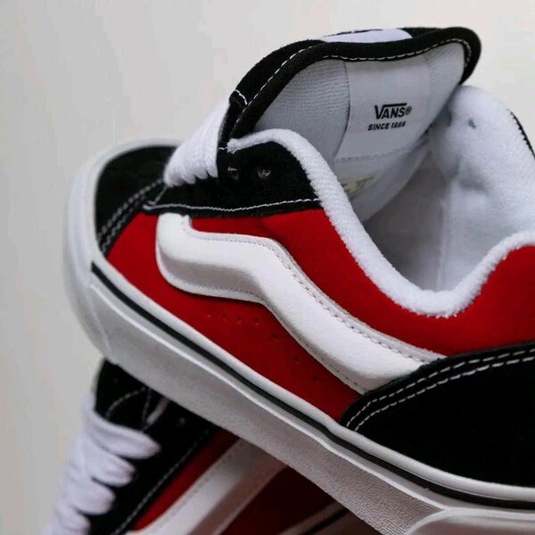 Vans skool knu
