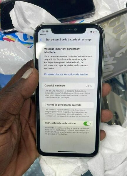 iPhone 11 Vert Mint Condition