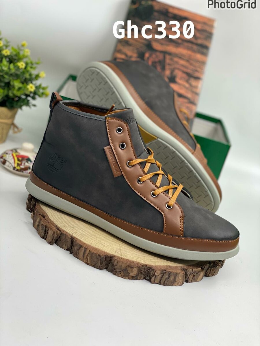 grey men's sneakers