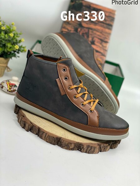 grey men's sneakers