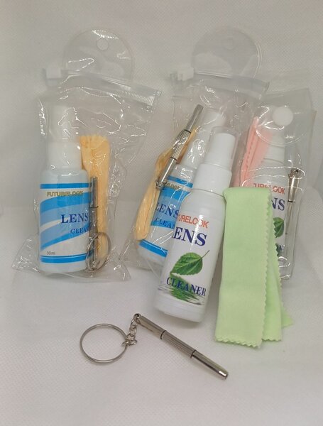 Lens cleaner