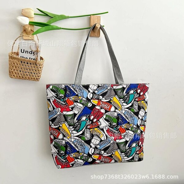 Tote bag
