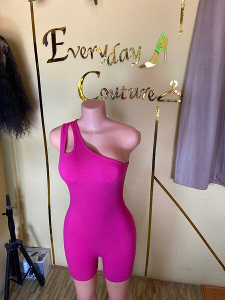 Pinky romper