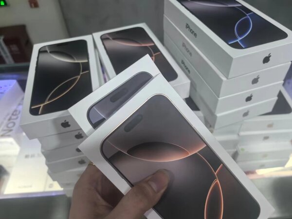 iPhone 16 Pro Max