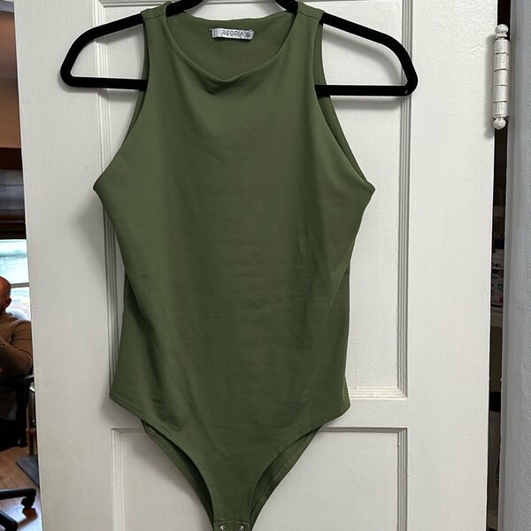 Body femme sans manches vert