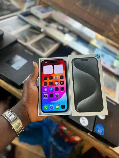 iPhone 12 simple