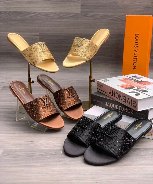 Mules élégantes pailletées