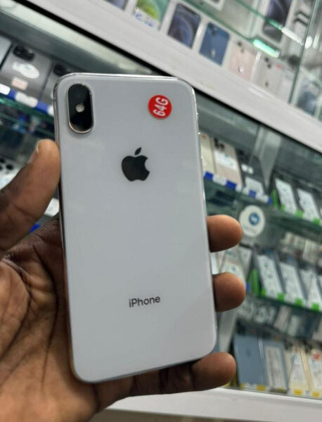 iPhone X 64Go Argent
