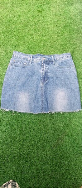 Thrift skirt