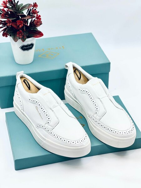 Dress shoes