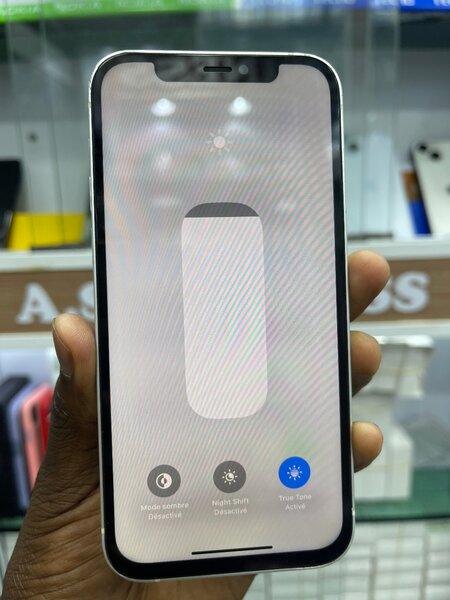 iPhone 12 64Go
