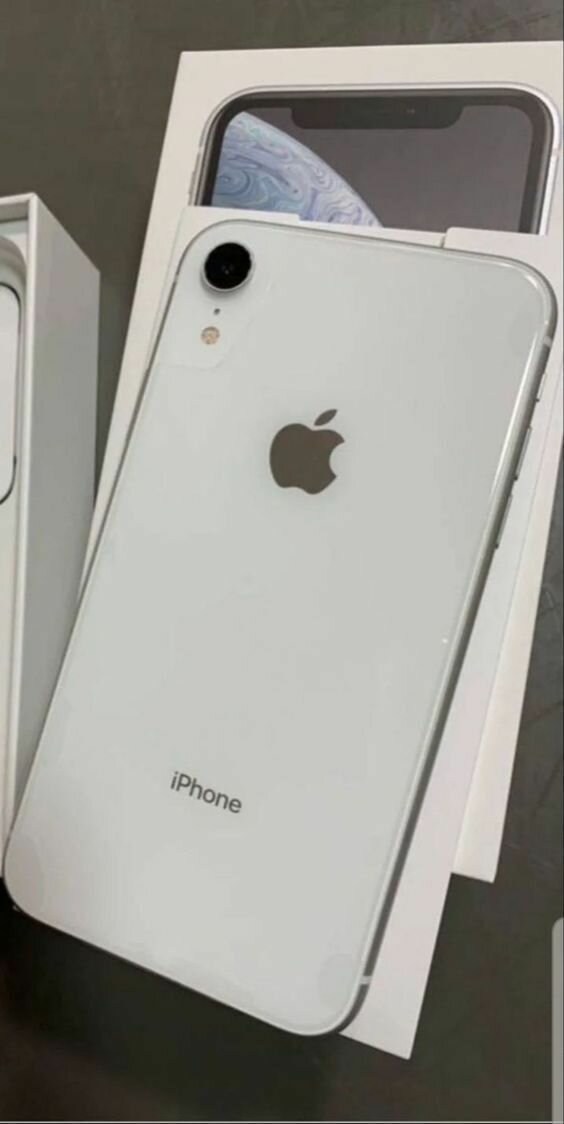 iPhone XR