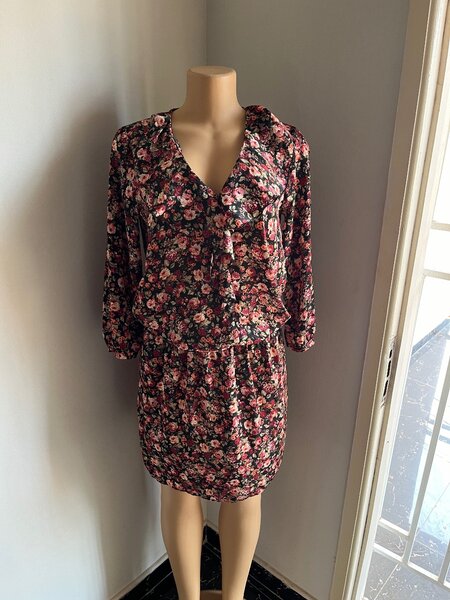 The Main Dress