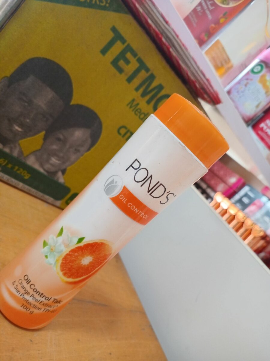 Pond's powder