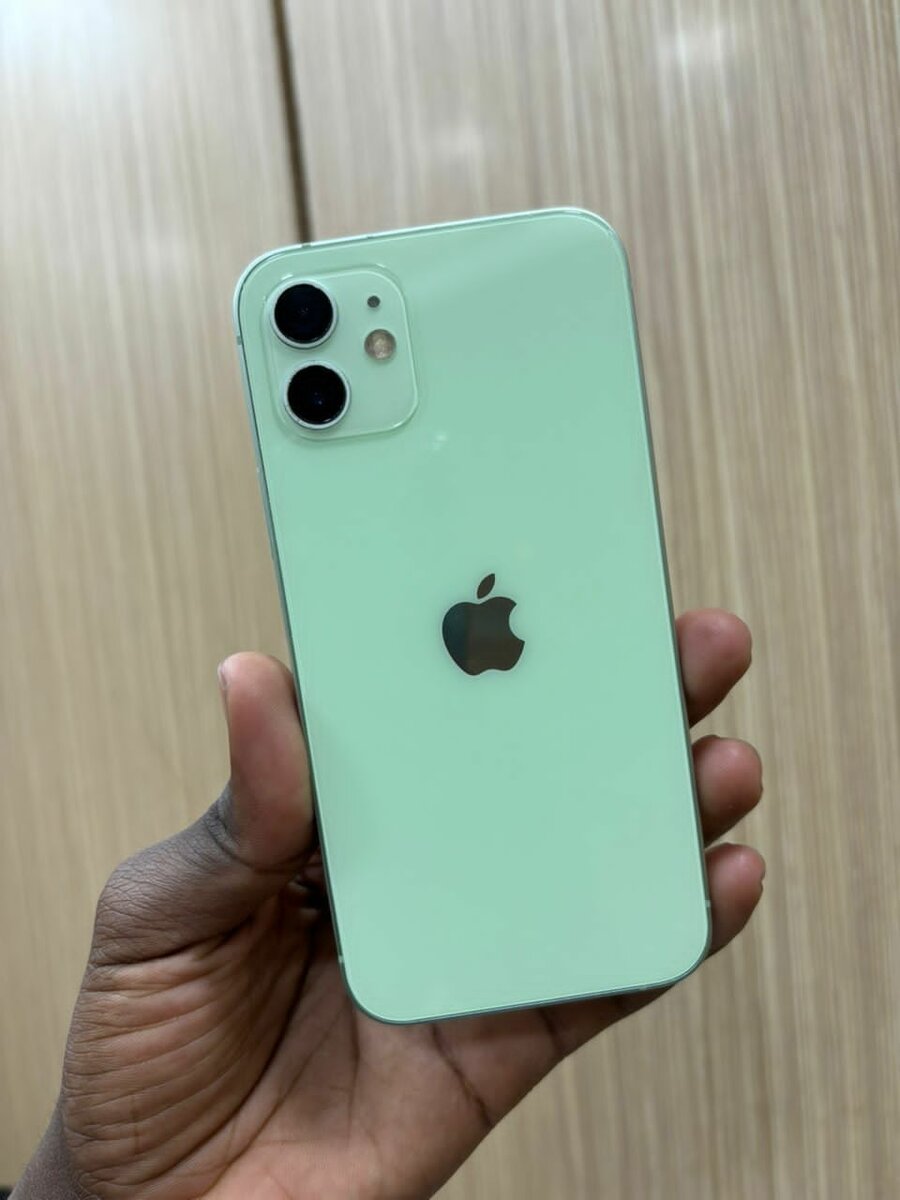 iPhone 12