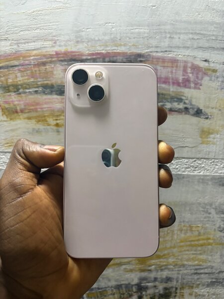 iPhone 13 simple sans ID