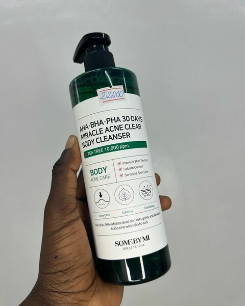 Gel lavant corps exfoliant au aha et bha