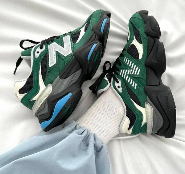 NEW BALANCE 9060